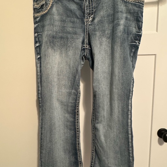 Maurice’s Jeans 22 Short - Picture 5 of 5